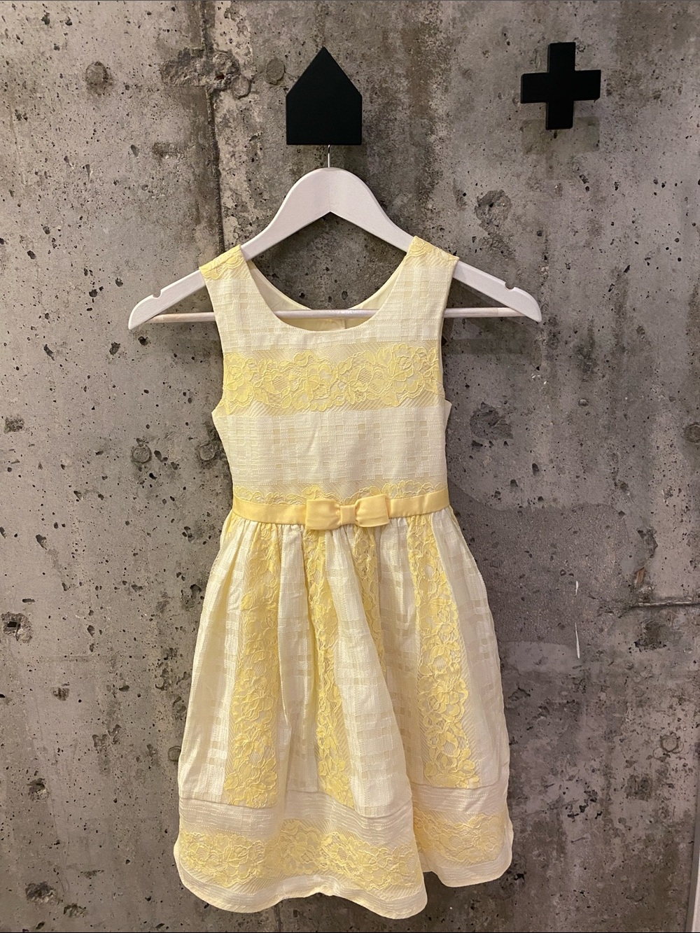 Jona Michelle Yellow Lace Bow-Appliqué Girls' Dress